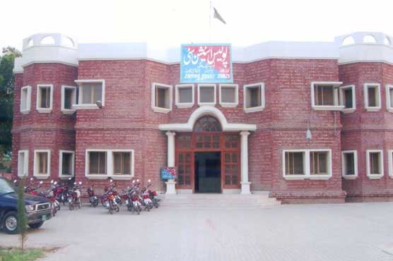 Toba Tek Singh: Police force family out of house in property dispute case