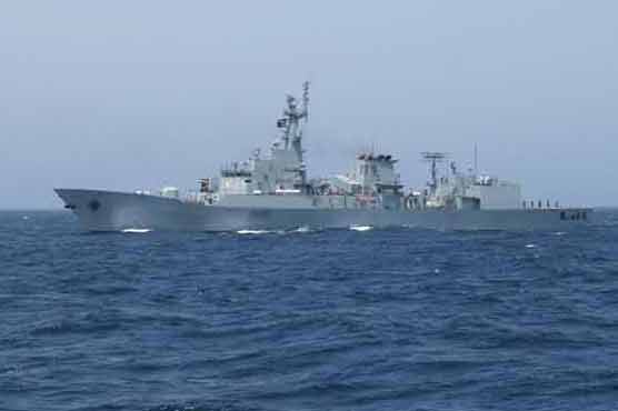 Pakistan Navy leaves with 51 stranded persons towards Djibouti