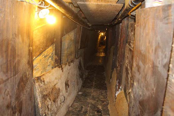 Mexico catches drug tunnel diggers red handed