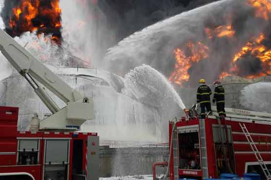 30,000 evacuated in China chemical plant fire
