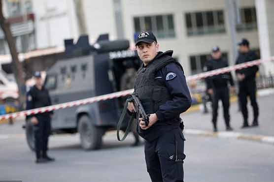 Man shoots two dead in Italian court: media