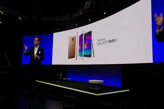 Samsung banks on new smartphone roll-out 