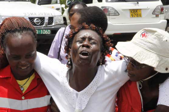 Kenya starts to bury university massacre victims