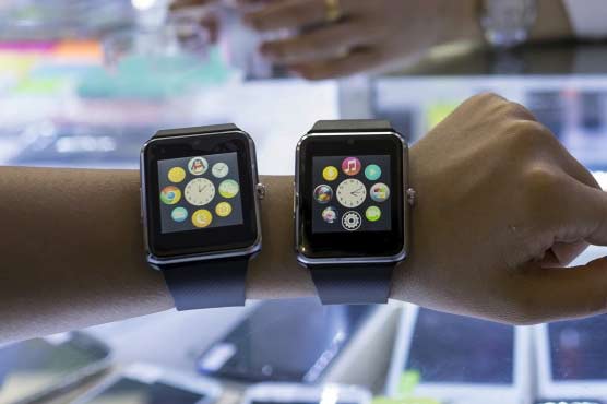 Strong turnout as shoppers get to try Apple Watch