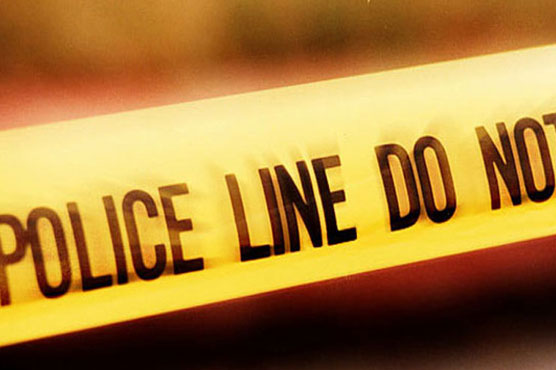 12 years old gets killed accidently during a crossfirein Lahore