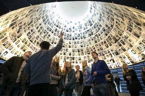 Voices of Holocaust survivors fading, 70 years on 