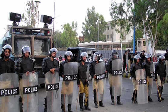 Police kill most wanted dacoit in Rajanpur