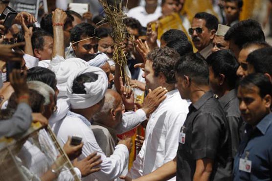 Thousands of farmers rally against Modi in Indian capital
