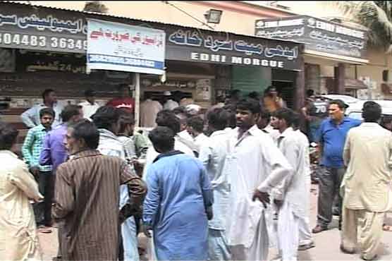 Dumper-car collision kills nine in Karachi