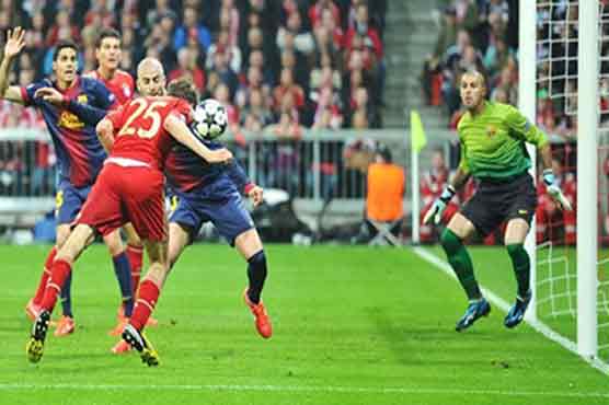 Football: Bayern Munich and Barcelona cruise into semi-finals