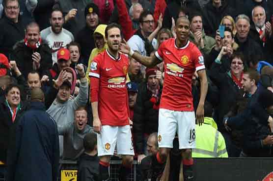 Football: Young calls for rousing finish from United