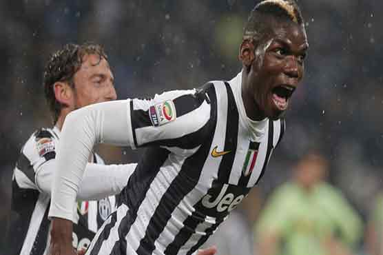 Football: Roma defeat edges Juve closer to title
