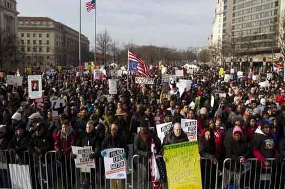 Thousands protest in US over police 'injustices'