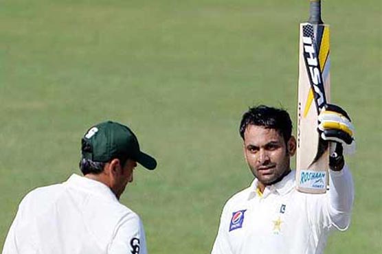 Hafeez strikes double-ton as Pakistan take lead against Bangladesh in 1st Test