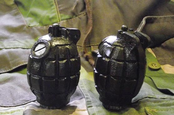 Bomb disposal squad defuses hand grenade in Peshawar