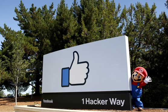 Facebook hackathon gives Super Mario millennial touch