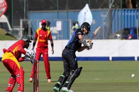 New Zealand crush Zimbabwe in second ODI
