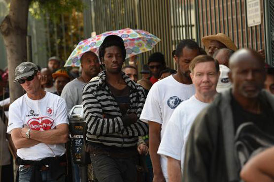 US jobless claims tick higher 