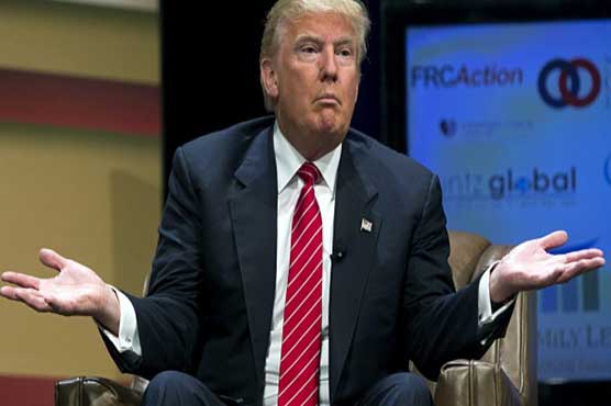 Trump grabs center stage as Republicans open 2016 debates