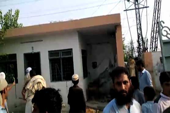 Mardan: Stick-bearing protesters attack grid station, set record to fire