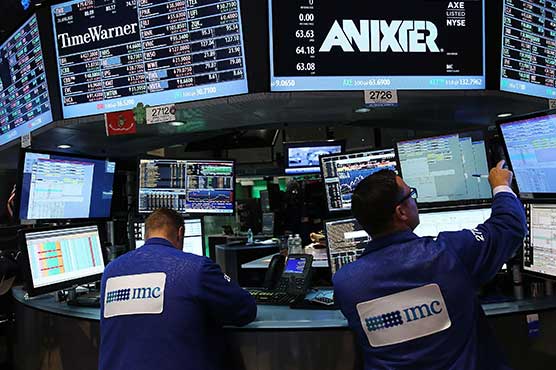 US stocks drop on worries over cable business, Apple