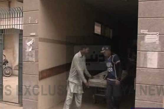 New Karachi: Man, 2-year-old dead as robbers, police exchange fire 