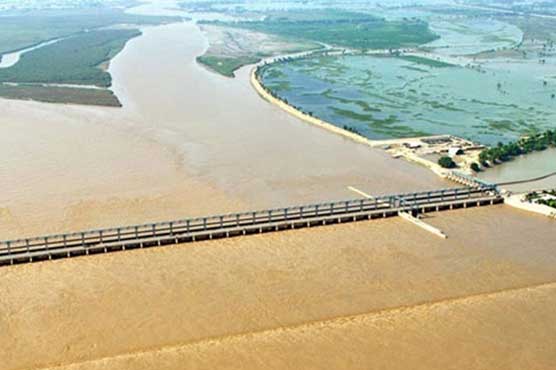 Taunsa sees high-level flood