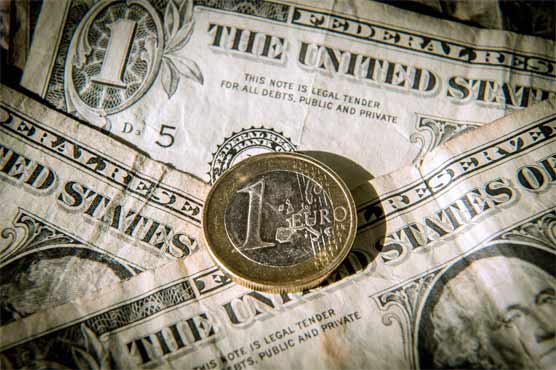 Dollar struggles in Asia after lift from US retail sales