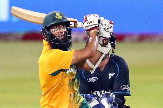 Amla guides South Africa to six-wicket win  