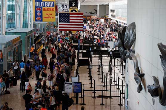 Hundreds of flights delayed, canceled in US over air traffic glitch