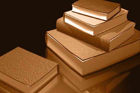 'Literary litterbug' admits tossing 600 books from vehicle