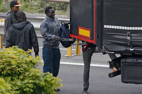 France, Britain to sign cooperation deal on migrant crisis