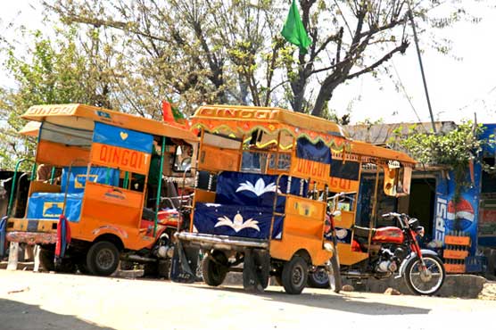 Union files plea against SC's ban on motorcycle rickshaws in Karachi