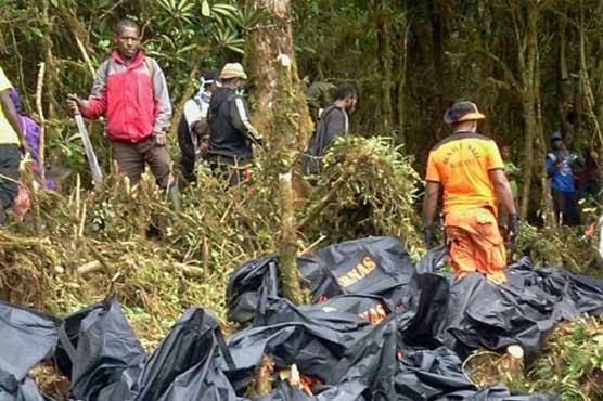 Bad weather hampers recovery efforts after Indonesia plane crash