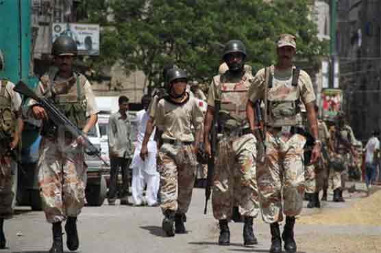 Clash between two gang war groups leaves one dead, six injured