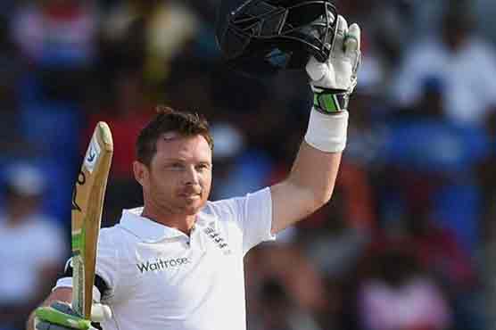 Andrew Strauss wants Bell to carry on with England