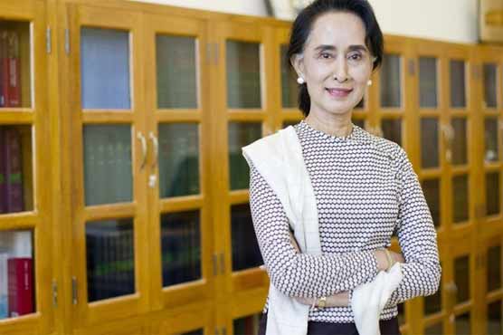 Suu Kyi eyes poll majority, but fears for wider democratic gains