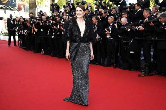 Actress Julianne Moore seeks to pull Confederate name from Virginia school