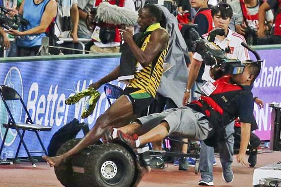 Segway knocks Bolt off his stride at the Bird's Nest