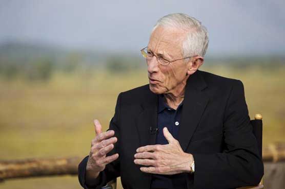 Fed's Fischer sees inflation rebound, allowing gradual rate hikes