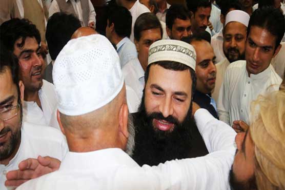 Peshawar's Nazim-elect robbed right after getting elected