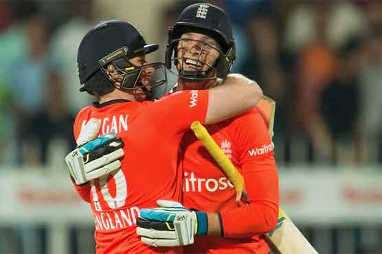 England whitewash Pakistan in Super Over finish