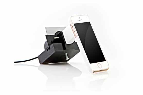 Diagnosing malaria with a cell phone