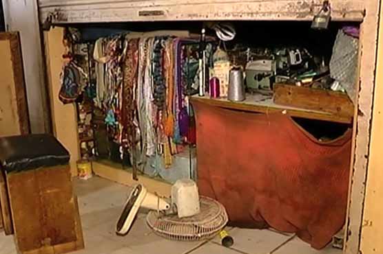 Robbers loot 25 shops in Karachi's Jubilee Market