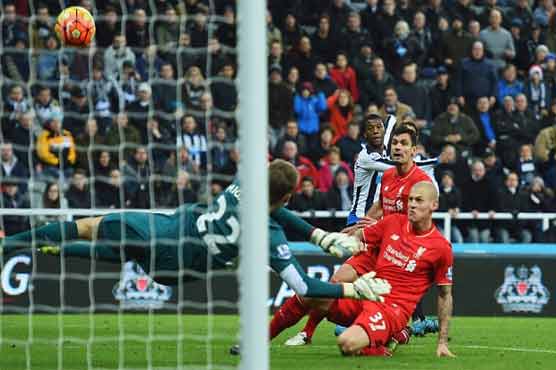 Football: Wijnaldum and Newcastle halt Liverpool surge
