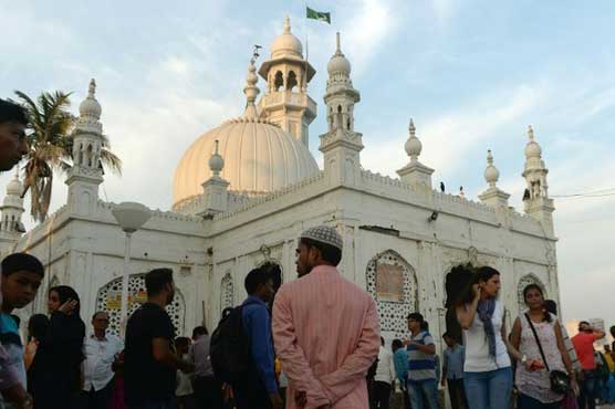 Indian women in battle against Mumbai mosque ban