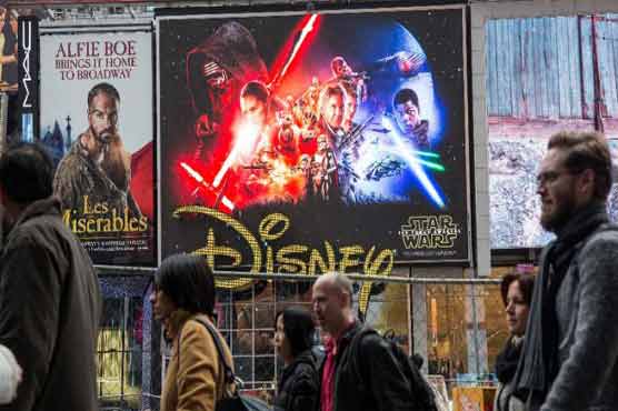 A blockbuster awakens: 'Star Wars' back on big screen