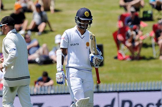 Later strikes rock Sri Lanka as Kiwis fight back