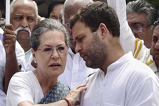 India court grants bail to Sonia and Rahul Gandhi in graft case