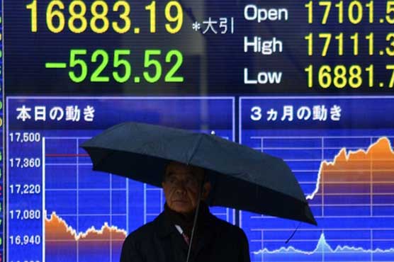 Oil prices slump further, Tokyo hit by Yen strength